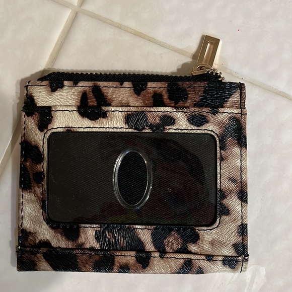 Guess small wallet - Picture 2 of 5